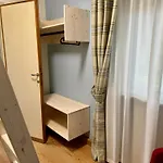 Spacious Alpine Retreat & Parking Apartament
