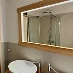 Apartament Spacious Alpine Retreat & Parking