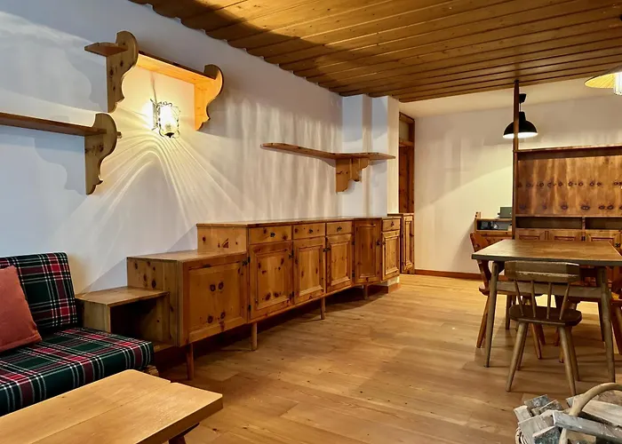 Apartament Spacious Alpine Retreat & Parking