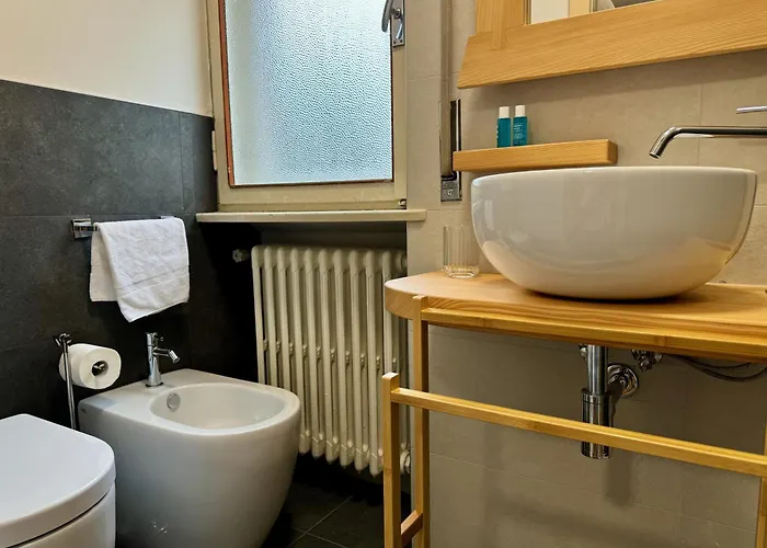 Spacious Alpine Retreat & Parking *