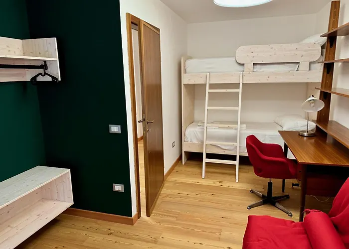 Spacious Alpine Retreat & Parking
