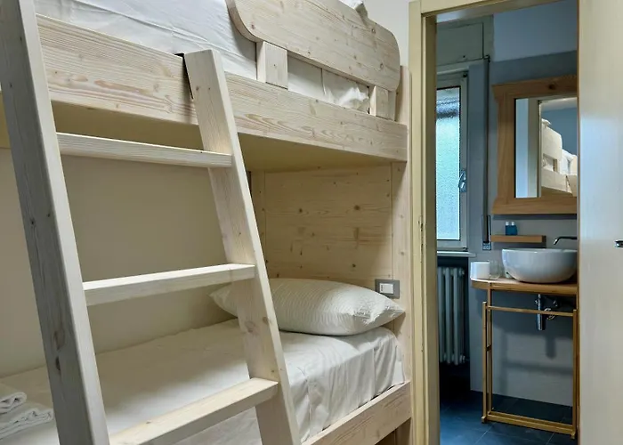 Apartament Spacious Alpine Retreat & Parking