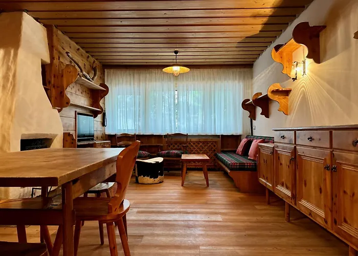Spacious Alpine Retreat & Parking Apartament *