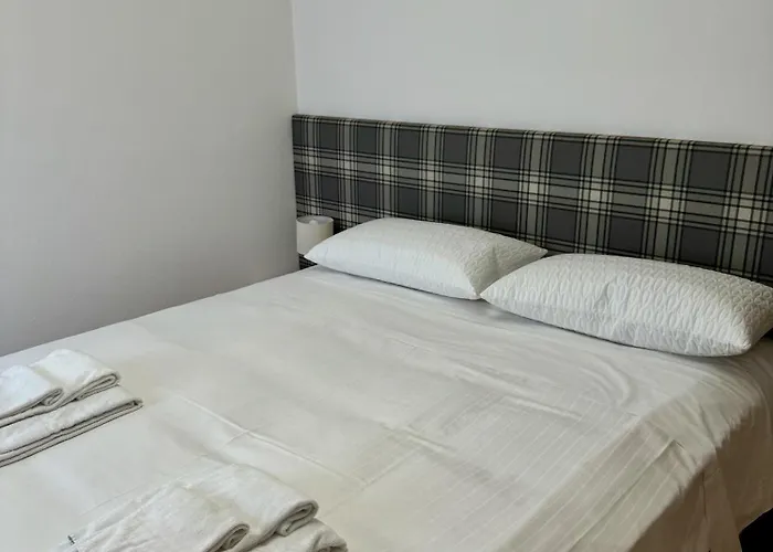 Apartament Spacious Alpine Retreat & Parking *