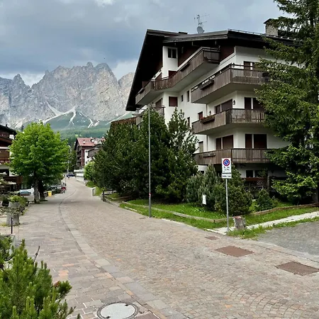 Ca Dolomia, 5 Minutes From Center And Slopes *